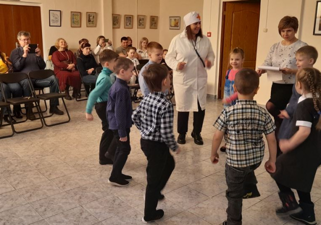 Зарядка с Айболитом