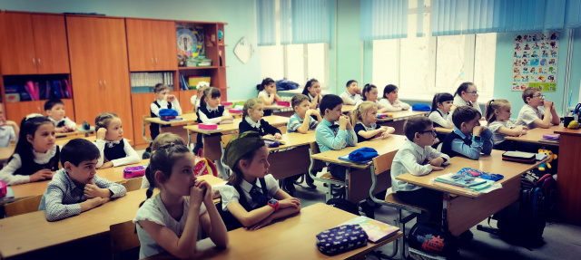 ученики 1б СОШ 3.jpg