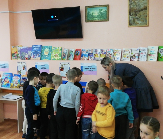 3-Собираем Герб России из пазлов.jpg