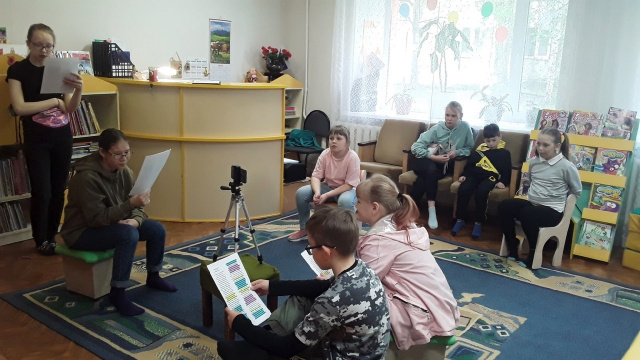 Играем в театр.jpg