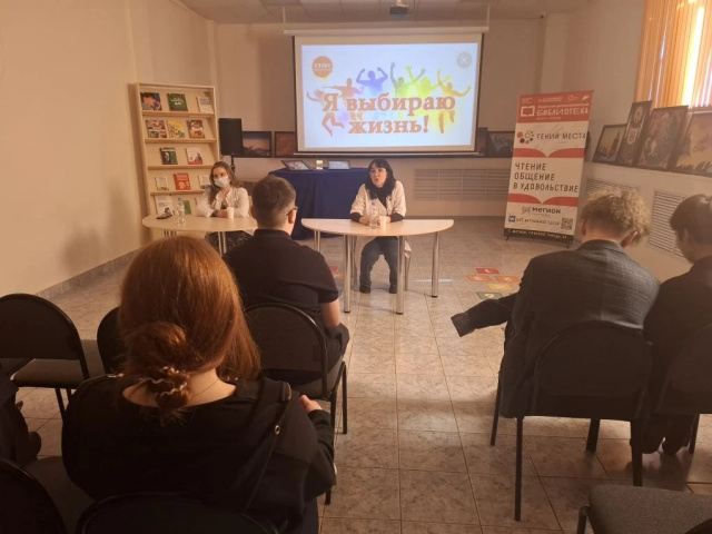 Уж, сколько их упало в эту бездну