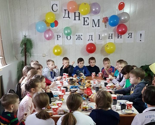 стол.JPG