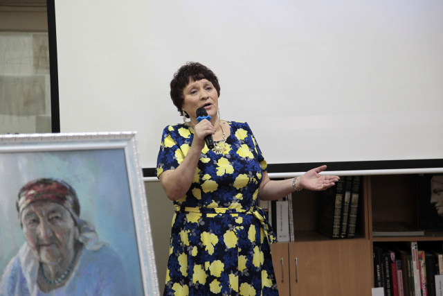 Песню исполняет Таскиря Пайвина