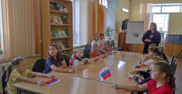 Три цвета русской славы