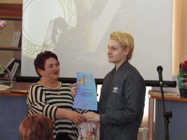 Книжная весна.JPG