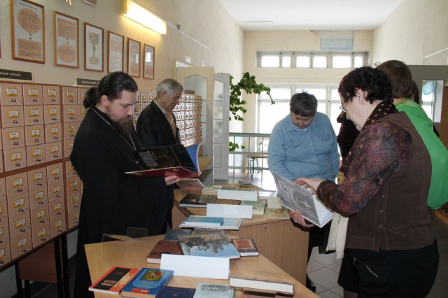 Православная книга - символ культуры.JPG