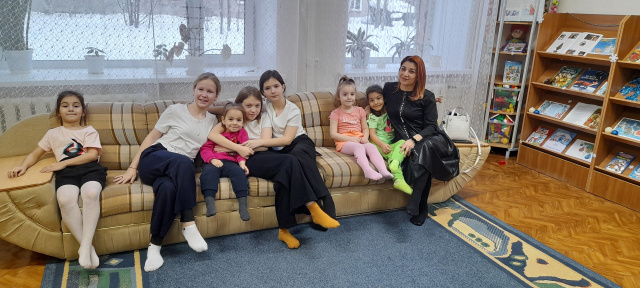 Рождество в Библиотеке семейного чтения.jpg