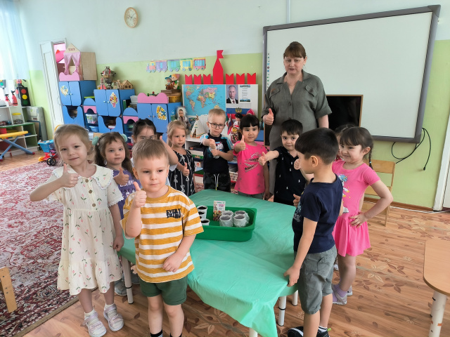 Участники акции У цветочной феи