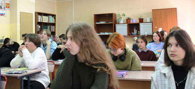 Р. Рождественский школа №1.JPG