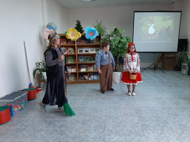Карлсон и Красная Шапочка.jpg