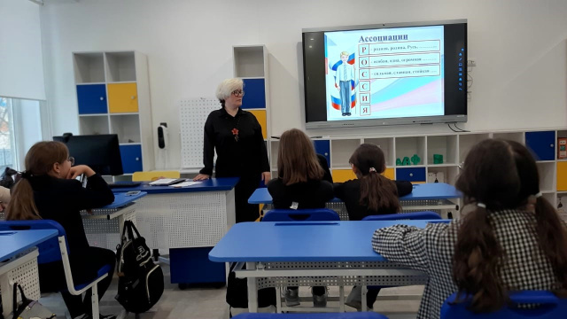 МОЛОДОМУ ИЗБИРАТЕЛЮ