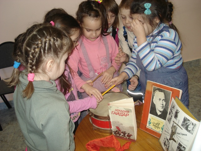 Гайдар и его команда.JPG