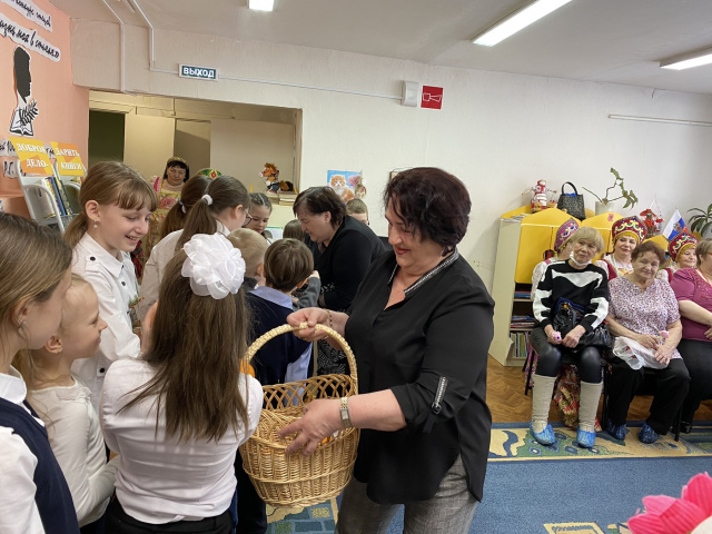 Подарки детям.jpg