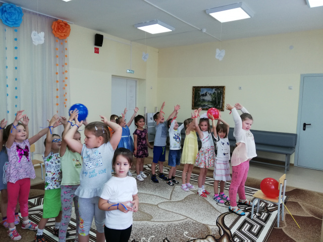 День флага в библиотеке.jpg